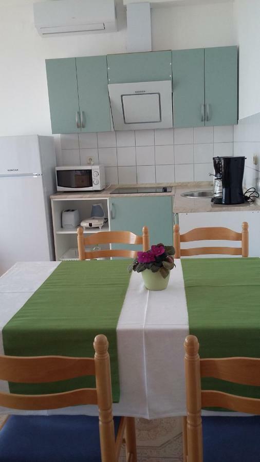 Die Appartements Glavas,Eckwohnunge Fuer 2 Personen Novi Vinodolski Exterior photo